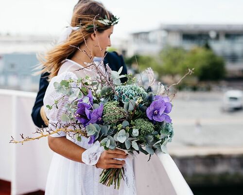 flower-wedding-bouquet-bride