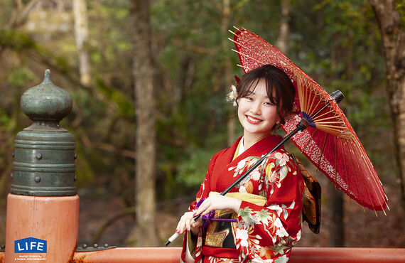 奈良で成人式前撮りしませんか？奈良市のフォトスタジオならLIFE PHOTOSTUDIO BY B WORKs PHOTOGRAPHY